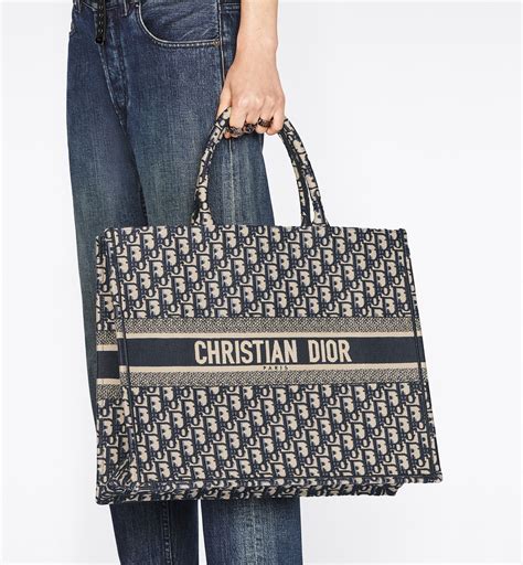 christian dior large tote review|christian dior tote bag pink.